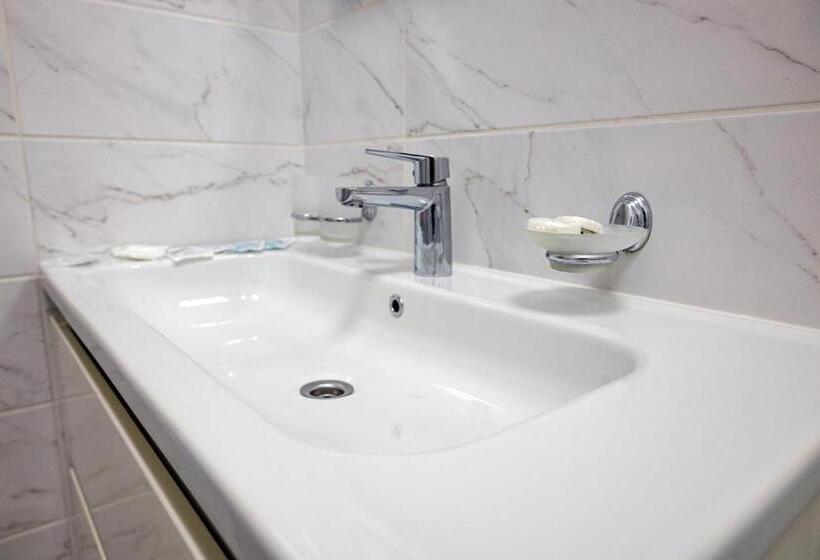 Pensjonat готель Otelnov