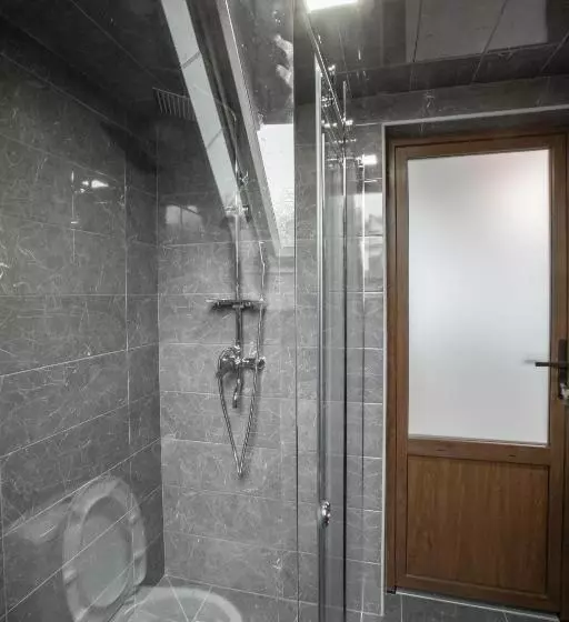 ペンション Guest House бескид