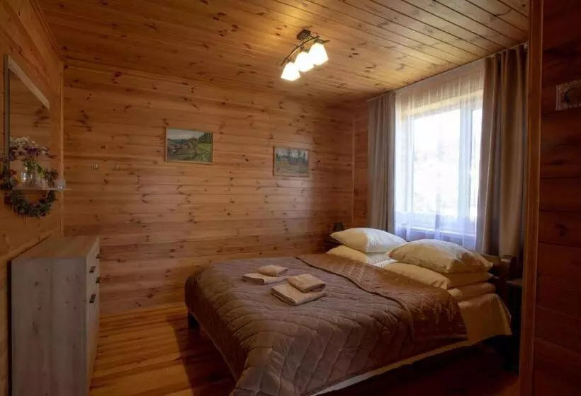 ペンション Guest House бескид