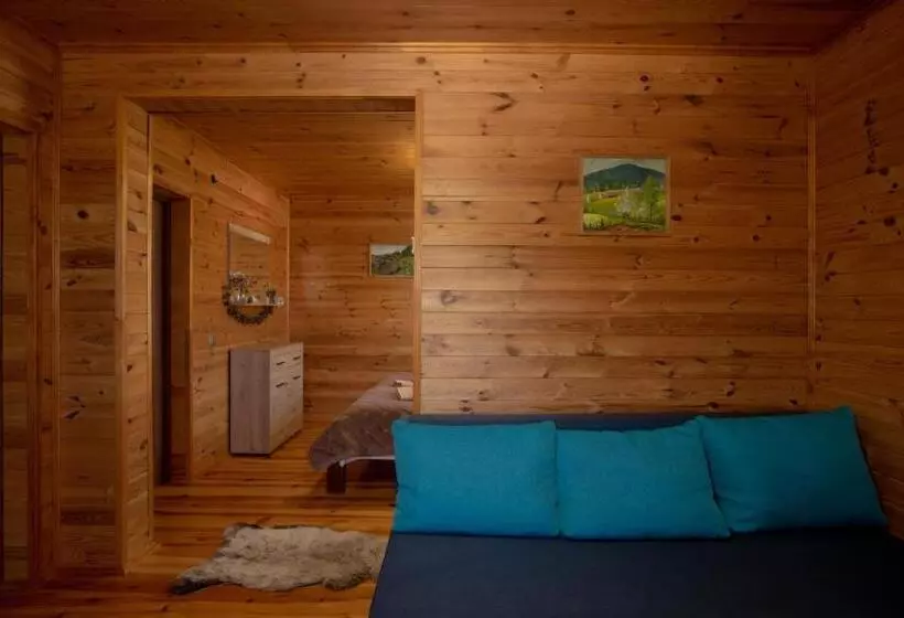 ペンション Guest House бескид
