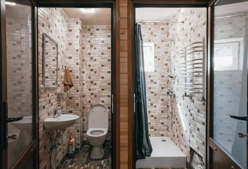 ペンション Guest House бескид