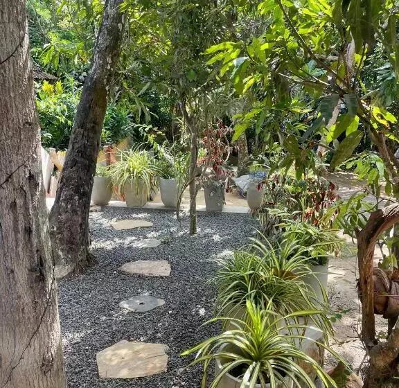 Majatalo Jungle Escape Hiriketiya