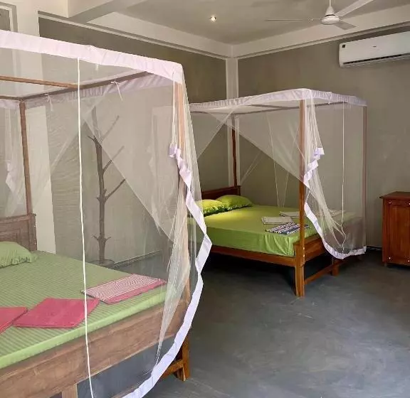 Majatalo Jungle Escape Hiriketiya