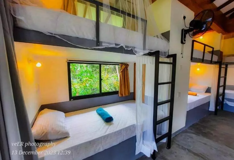 Majatalo Jungle Escape Hiriketiya