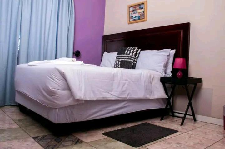 پانسیون Ngenani Guest House