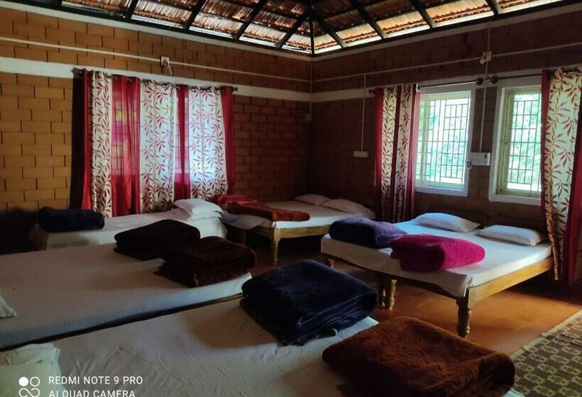 Пансион The Way Side Cottages