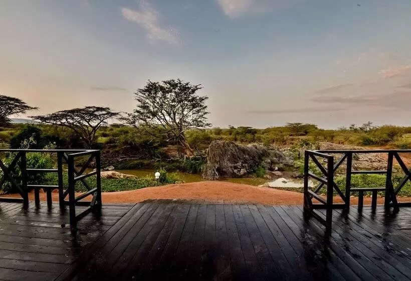 استراحتگاه Mtito Safari Camp