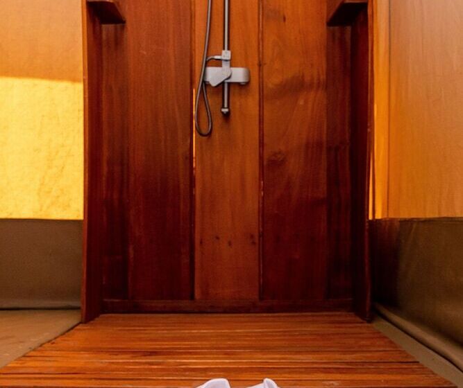 אתר נופש Mtito Safari Camp