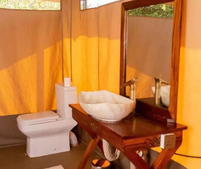 استراحتگاه Mtito Safari Camp