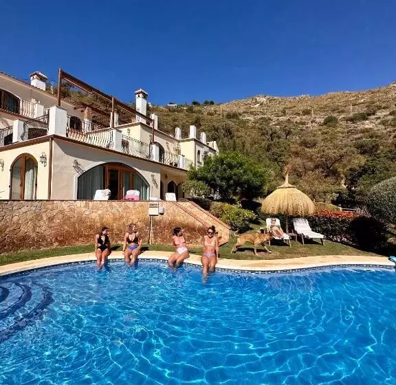 Retkeilymaja All Inclusive Luxurious Coliving La Kookaburra