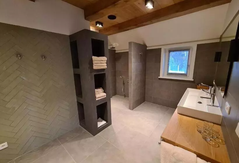 ベッドアンドブレックファースト De Wiedenweide