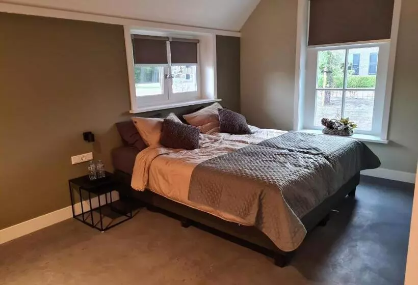 ベッドアンドブレックファースト De Wiedenweide