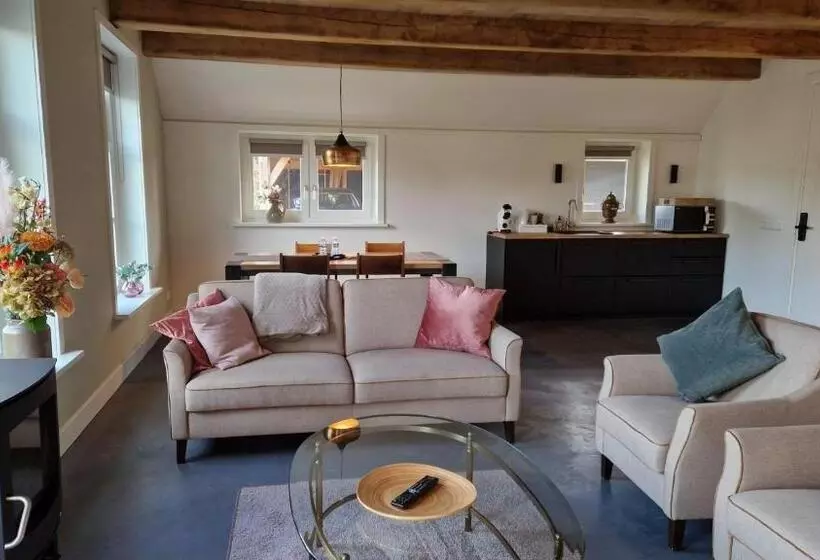 ベッドアンドブレックファースト De Wiedenweide