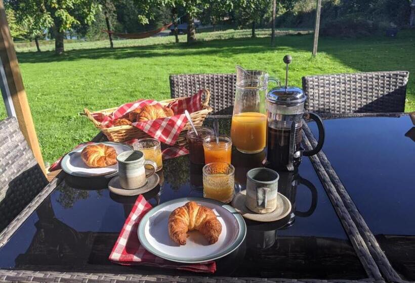 Bed and Breakfast ‘les Portes Bleues’ Chambres D’hôtes