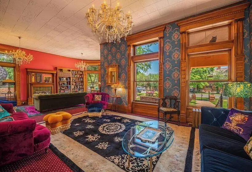 Aamiaismajoitus (B&B) Orman Mansion   Pueblo S Most Luxurious Stay!