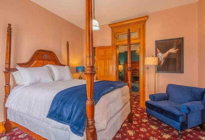 تختخواب و صبحانه Orman Mansion Pueblo S Most Luxurious Stay!