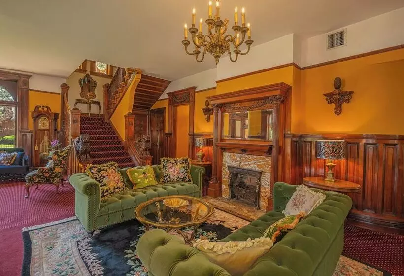 Aamiaismajoitus (B&B) Orman Mansion   Pueblo S Most Luxurious Stay!