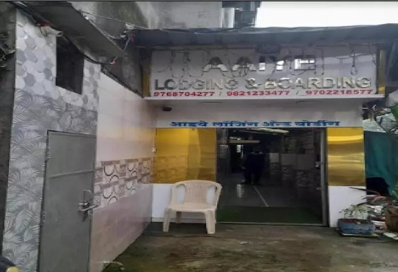 Hotelli Aaiye Lodging & Boarding By Wb Inn