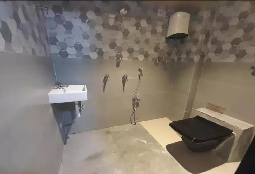 Hotelli Aaiye Lodging & Boarding By Wb Inn