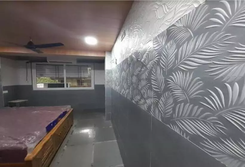 Hotelli Aaiye Lodging & Boarding By Wb Inn