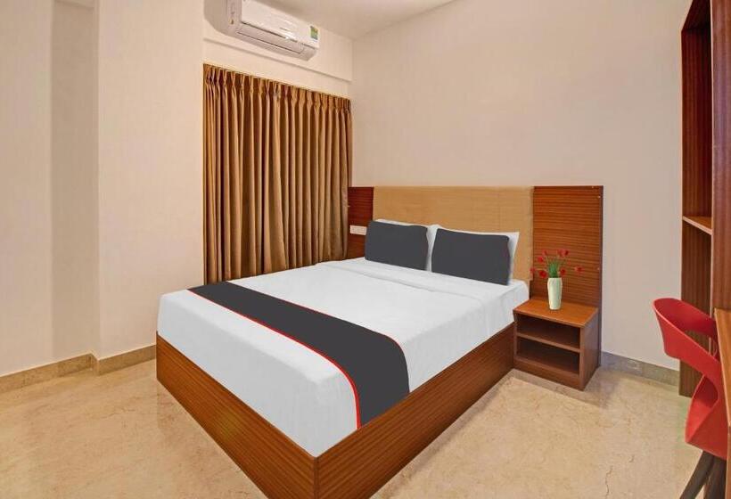 호텔 Collection O 80673 Petals Otium Business