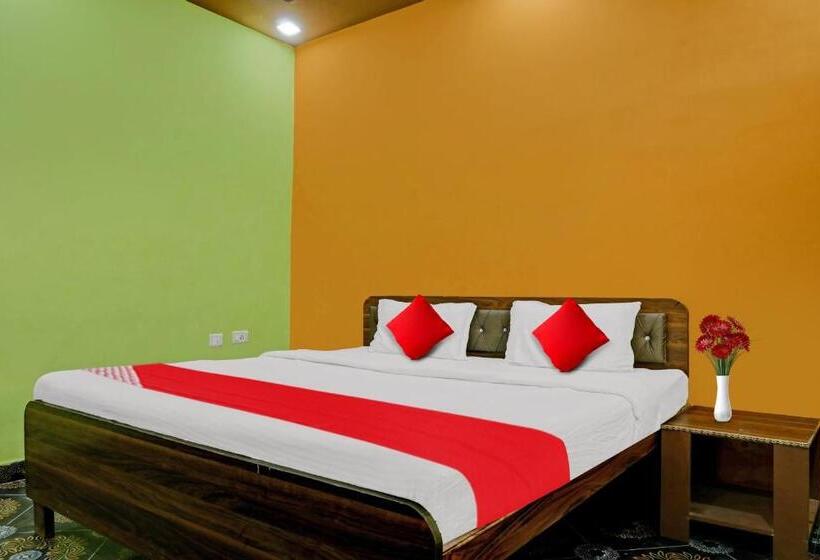 ホテル Flagship Rajaram Singh Blessing Garden And