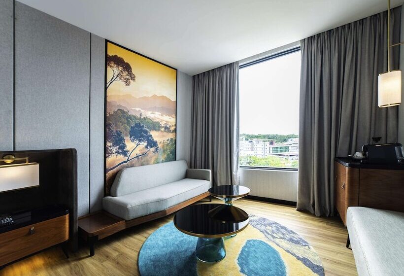 Hotel Mercure Miri City Centre