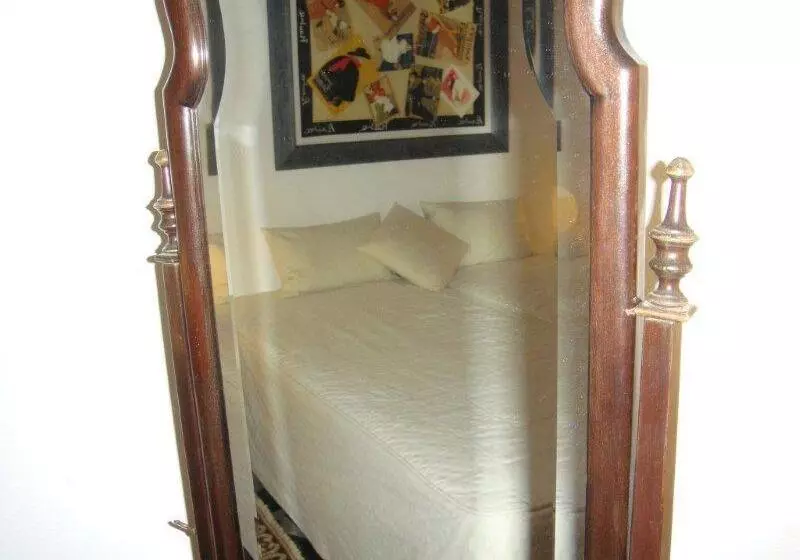 ホテル Quarto Pequeno 515 Do Monte Dos Arneiros