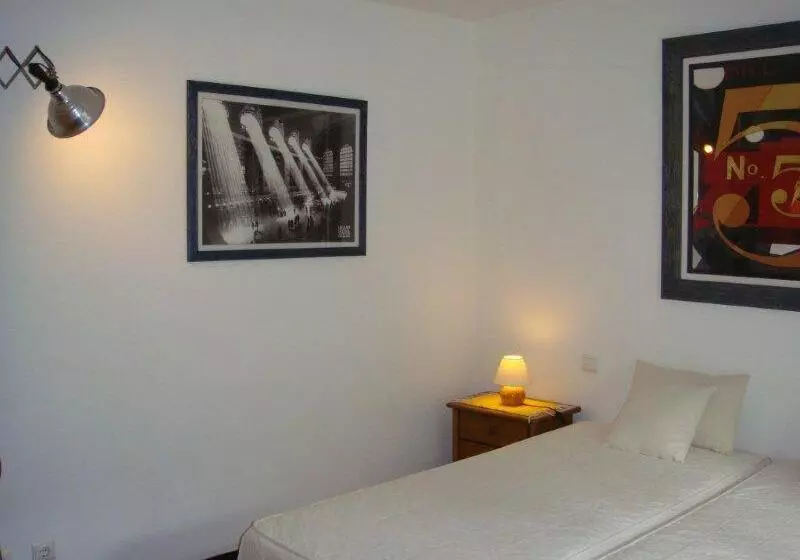 ホテル Quarto Pequeno 515 Do Monte Dos Arneiros