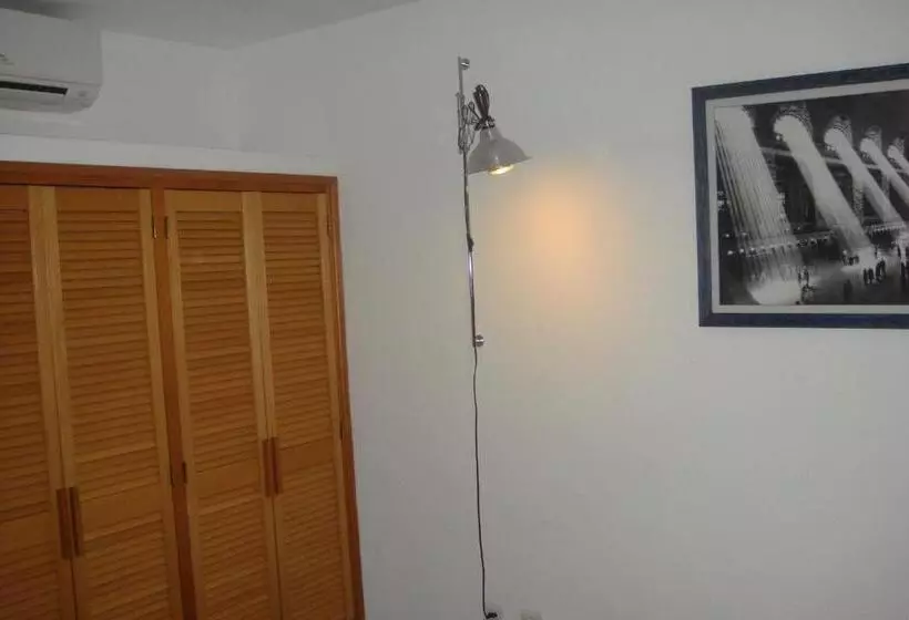 ホテル Quarto Pequeno 515 Do Monte Dos Arneiros