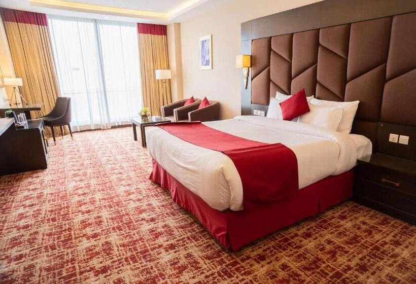 هتل Ramada By Wyndham Murree Lower Topa Resort