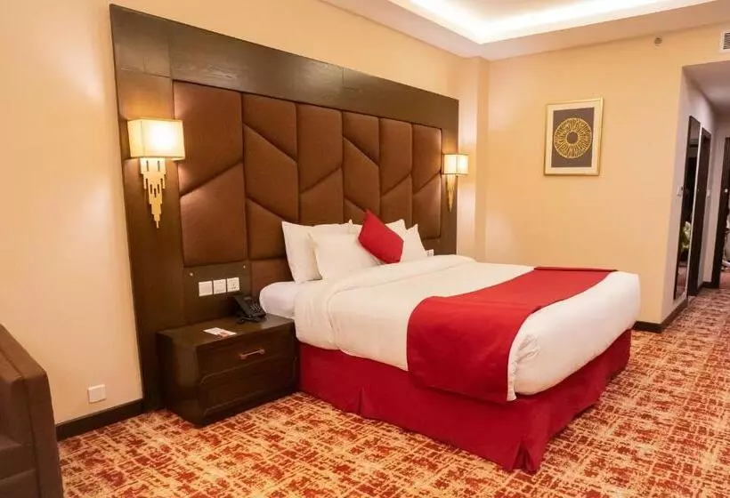 هتل Ramada By Wyndham Murree Lower Topa Resort