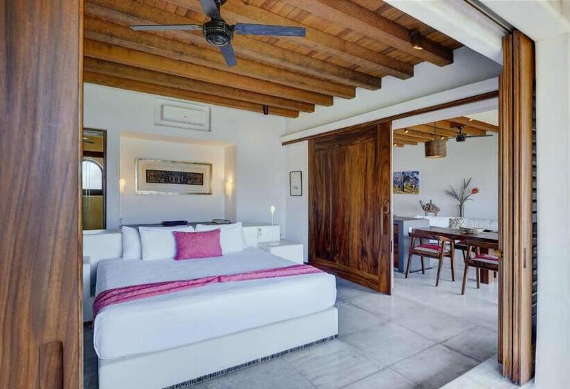 هتل Residences At Las Palmas