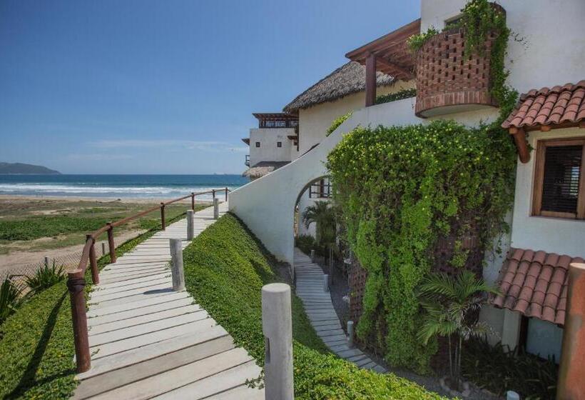 هتل Residences At Las Palmas