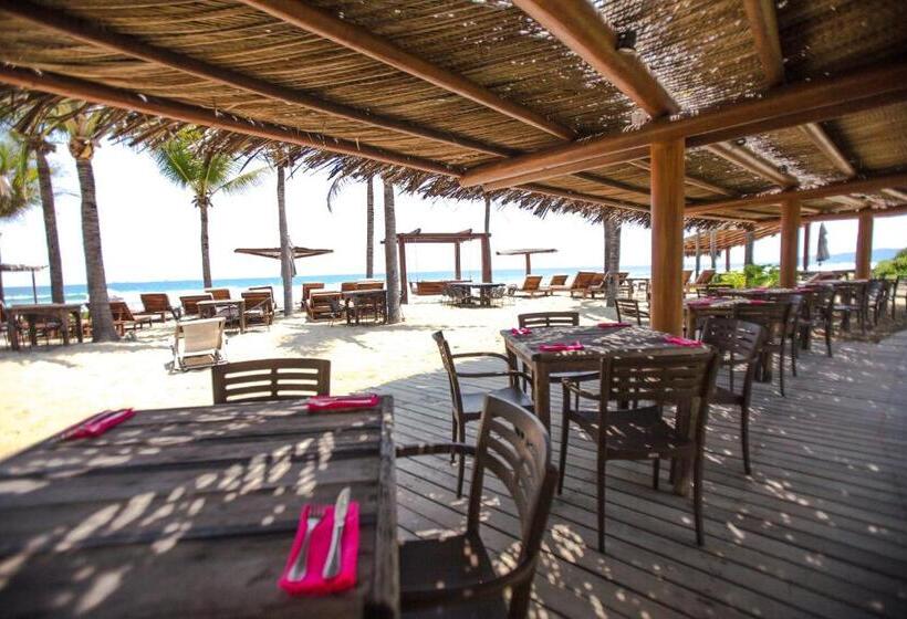 هتل Residences At Las Palmas