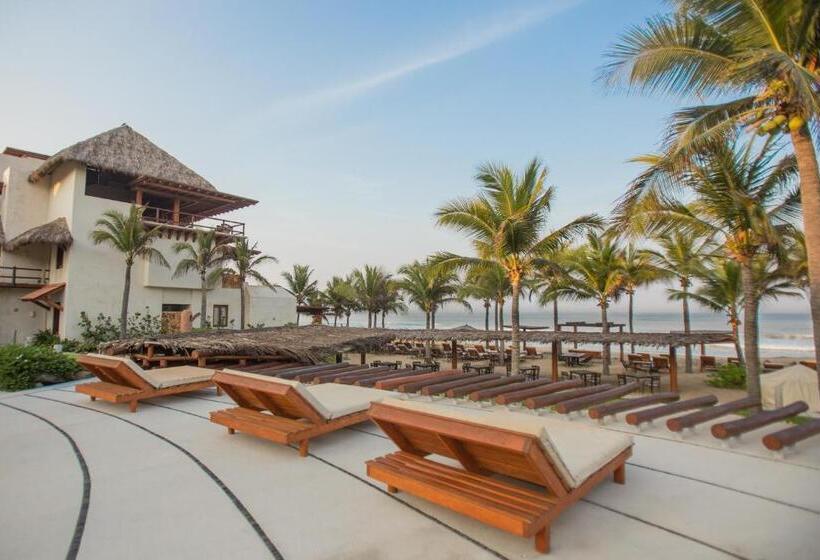 هتل Residences At Las Palmas