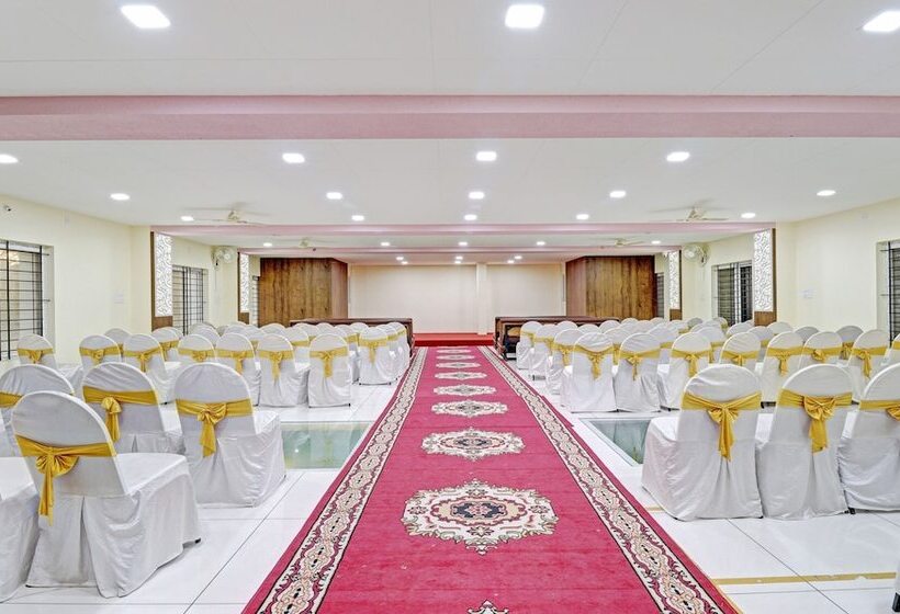 Hotel Treebo Skanda Suites