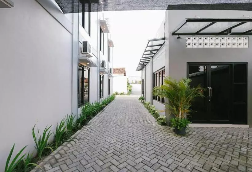 ホテル Urbanview B Syariah Lumajang By Reddoorz