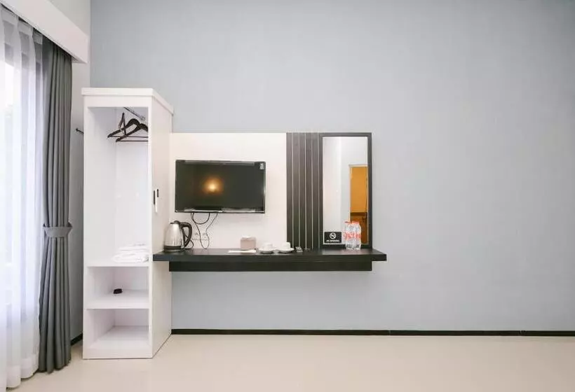 ホテル Urbanview B Syariah Lumajang By Reddoorz