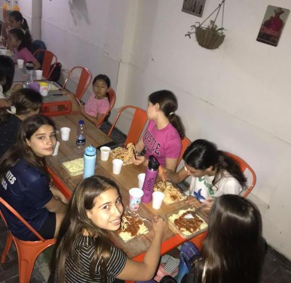 פנסיון Il Point Hostel Cafe