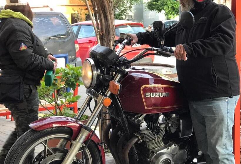 פנסיון Il Point Hostel Cafe