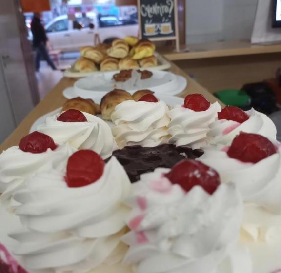 פנסיון Il Point Hostel Cafe