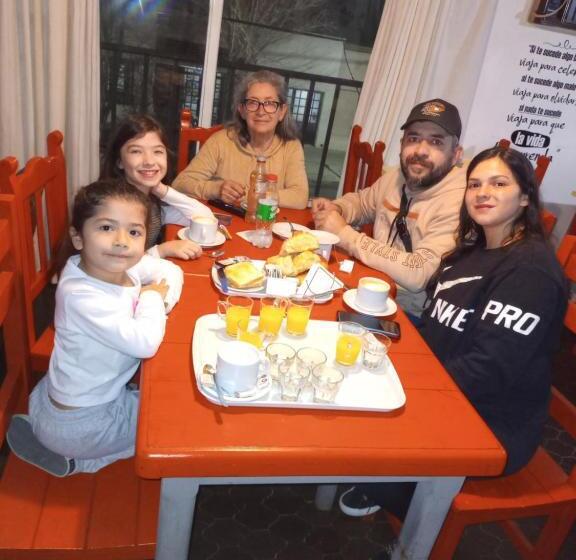 פנסיון Il Point Hostel Cafe