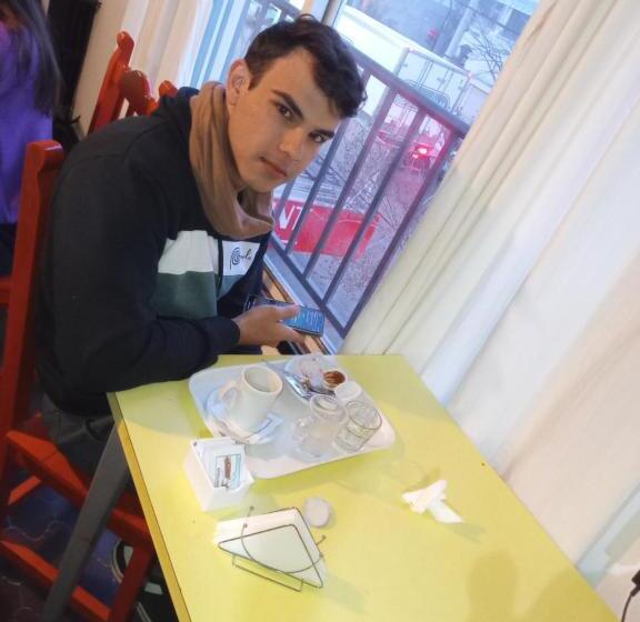 פנסיון Il Point Hostel Cafe