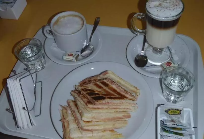 ペンション Il Point Hostel Cafe