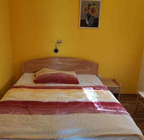 ペンション Penzion A Vinný Sklípek Mušov