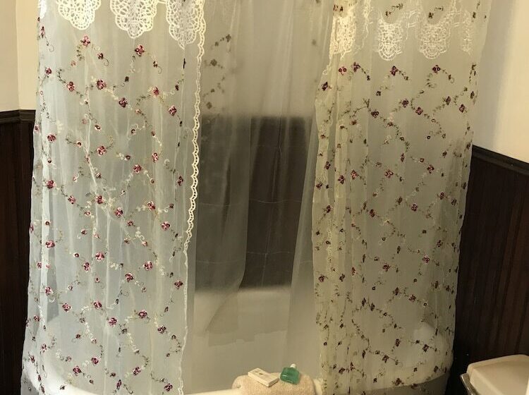 Angel Of The Sea Bed And Breakfast