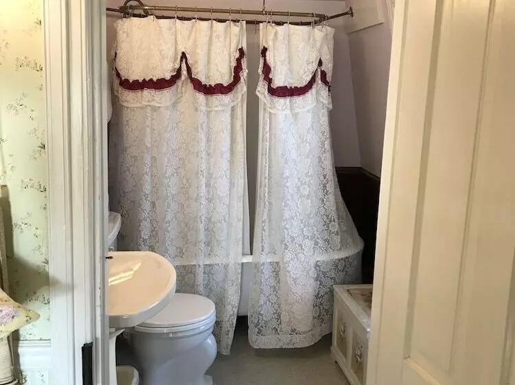 Angel Of The Sea Bed And Breakfast