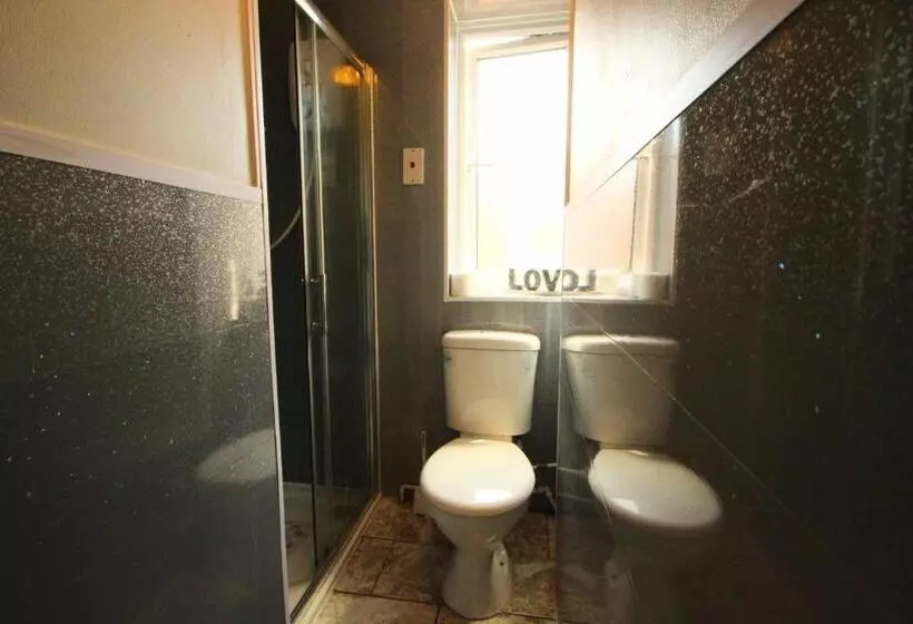 Bed and Breakfast 33