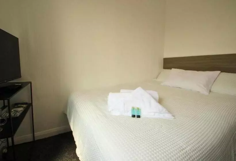 Bed and Breakfast 33